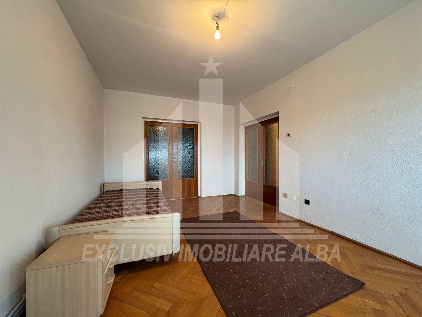 Apartament cu 3 camere decomandate, 2 bai, garaj, Caroline - Poză 2