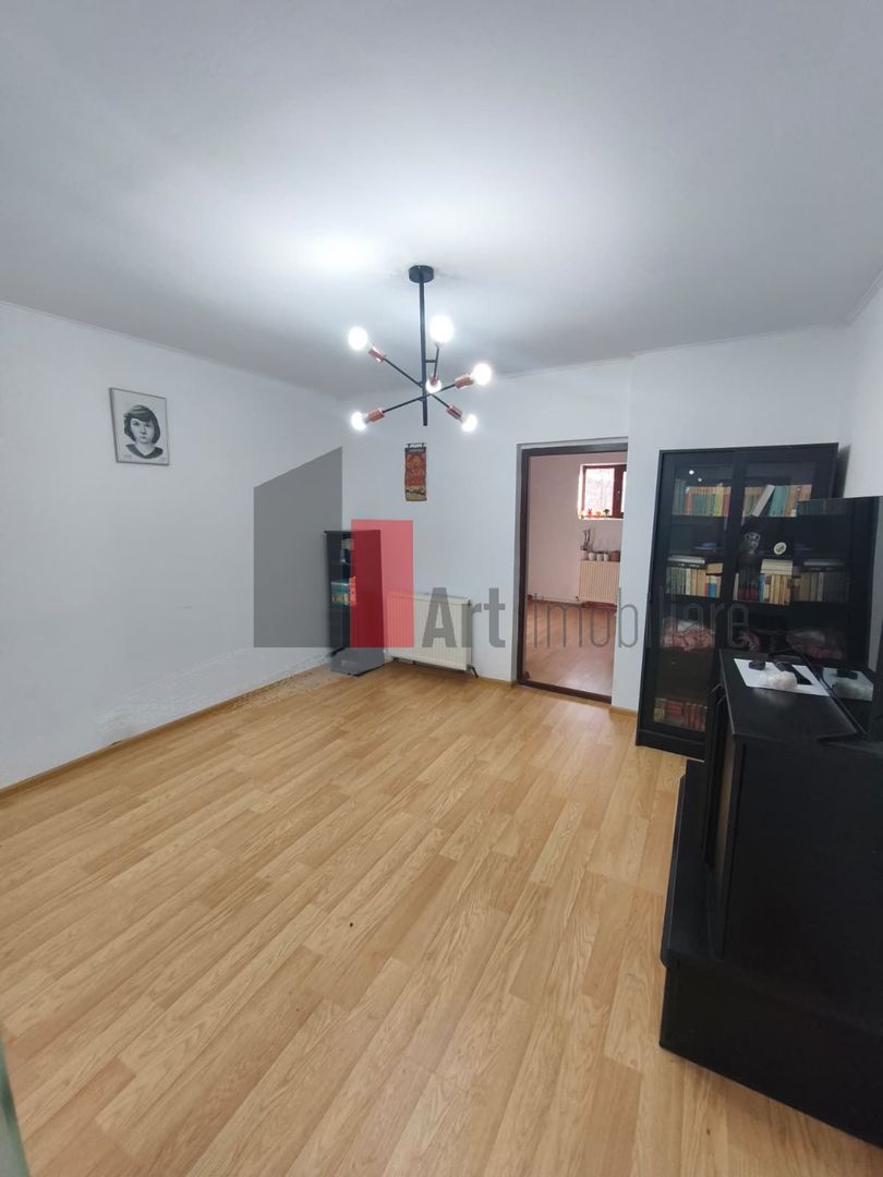 Casa Vanzare Giulesti 4 camere - Poză 11