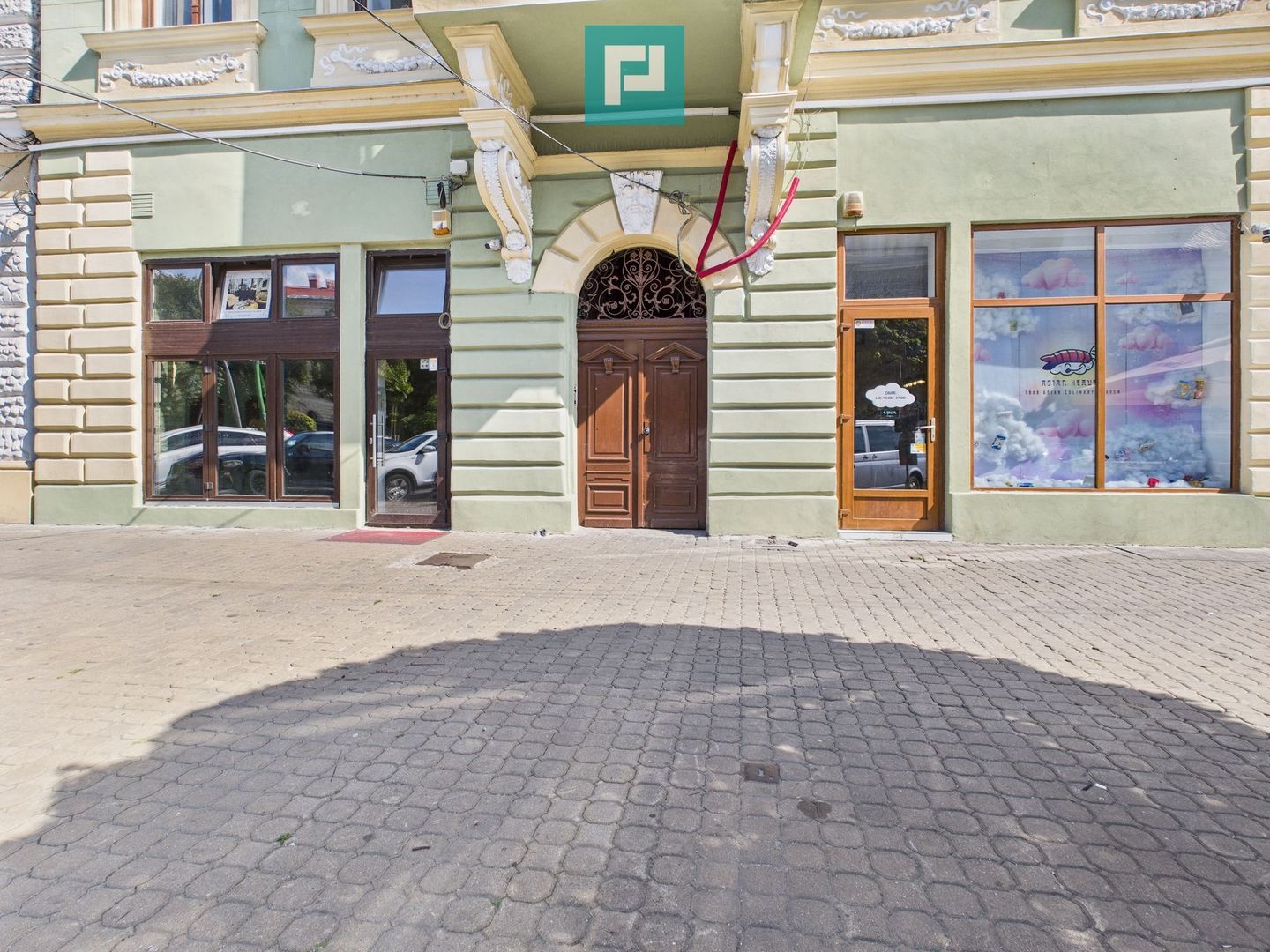 Apartament 4 camere, Bulevardul Revoluției - Poză 1
