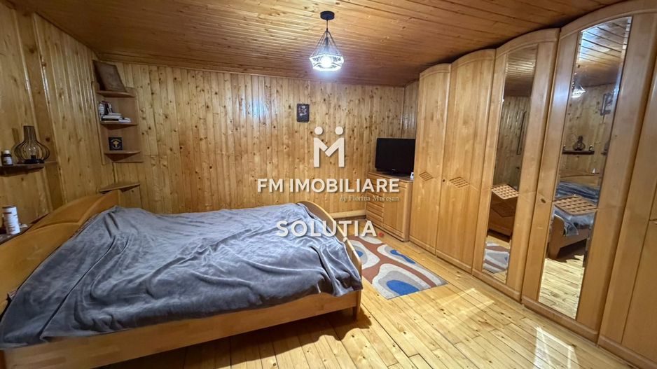 Casă de  vânzare cu vedere panoramică - Poză 9