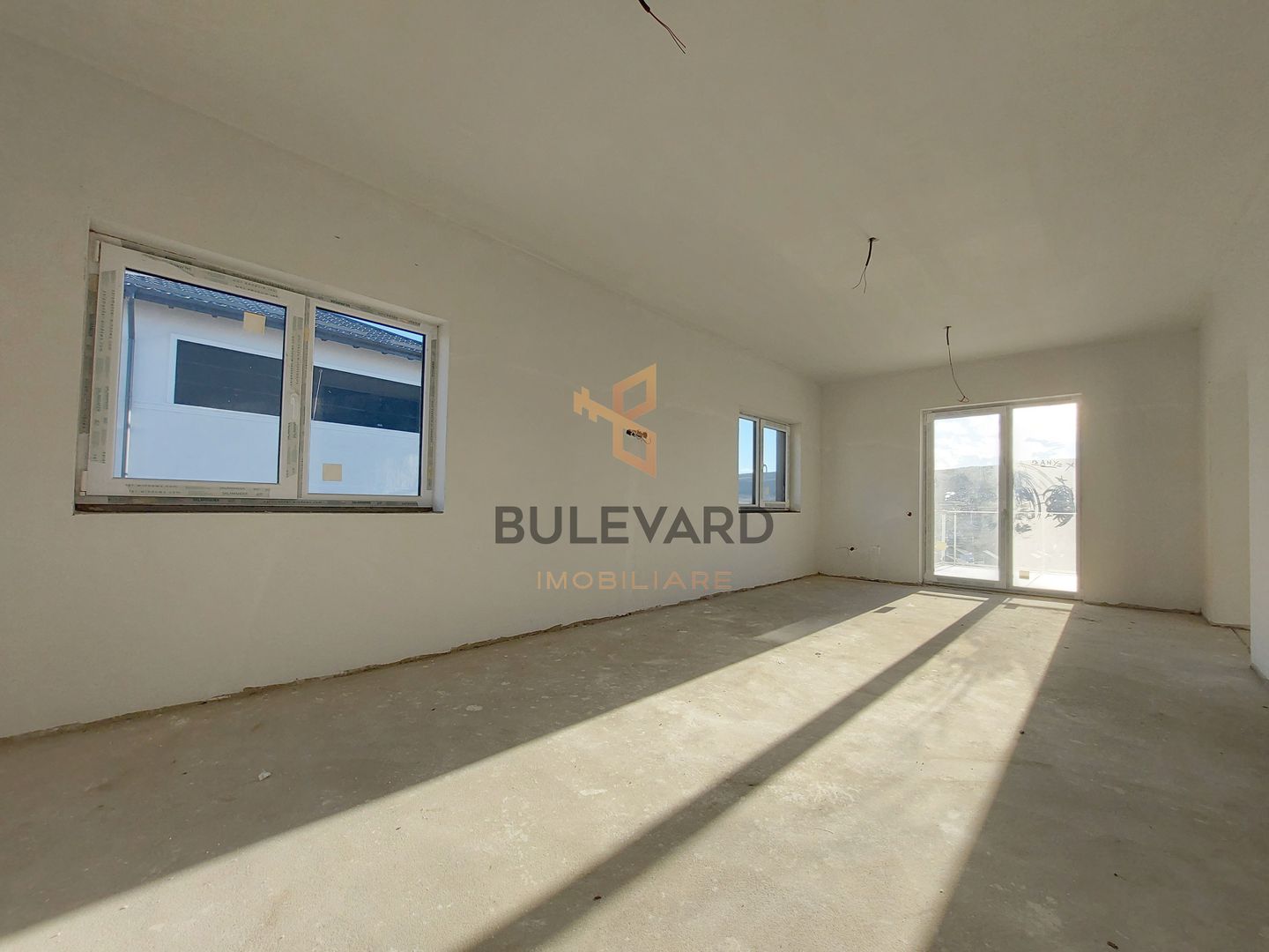 Case individuale cu teren de 440 mp+apartament la demisol! - Poză 8