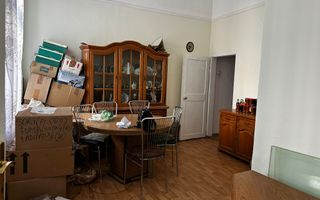 Apartament la casa cu 4 camere si acces auto, ultracentral - Poză 11