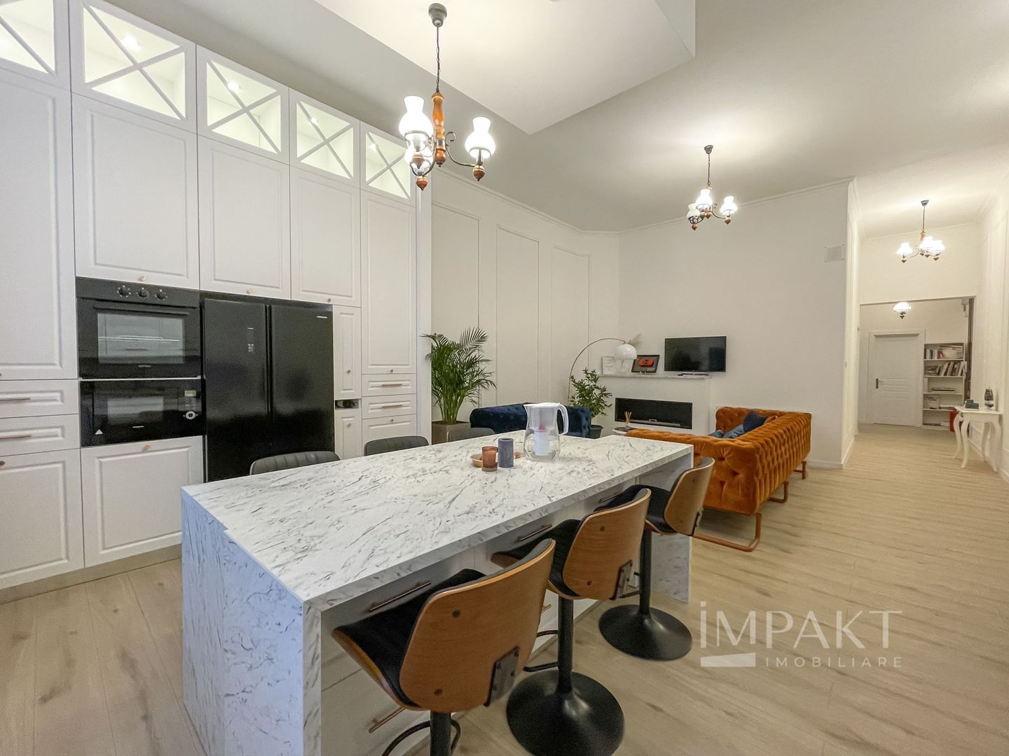 Apartament spectaculos cu 3 camere ultracentral - Poză 8