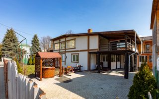 Clădire și teren de investiție, central Roman - Poză 1