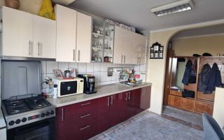 Apartament 2 camere | Etaj Intermediar | zona Intre Lacuri - Poză 1