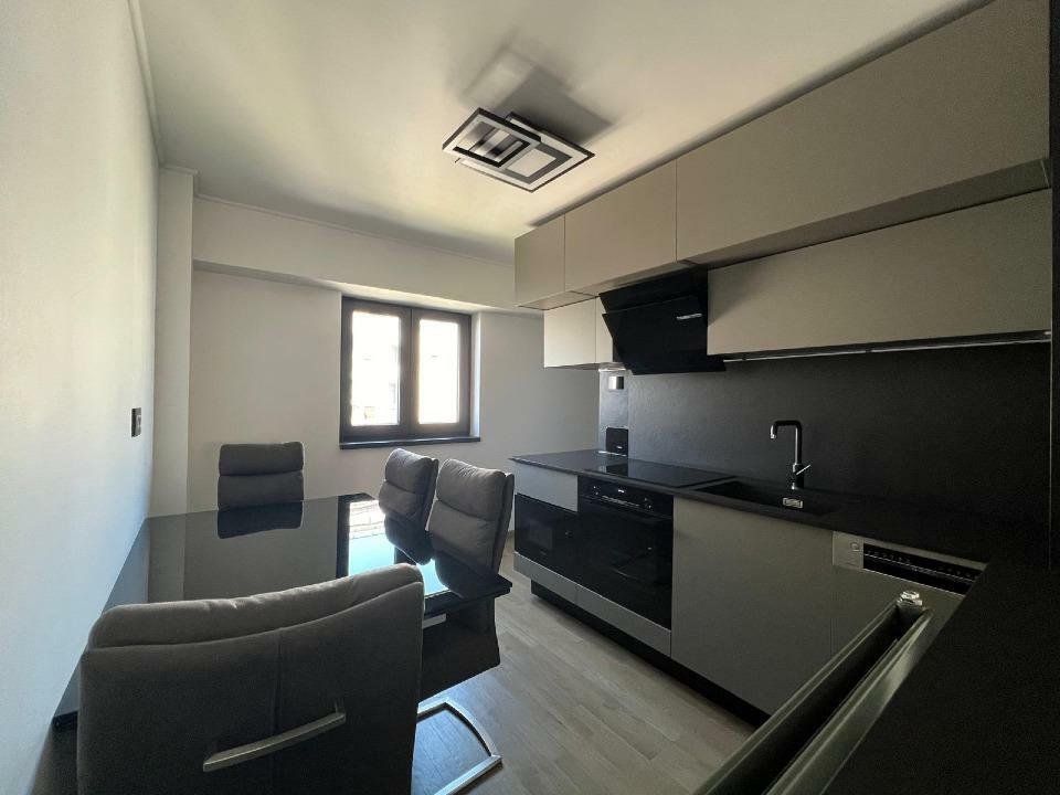 Inchiriez apartament 3 camere Octavian Goga, loc parcare inclus - Poză 3