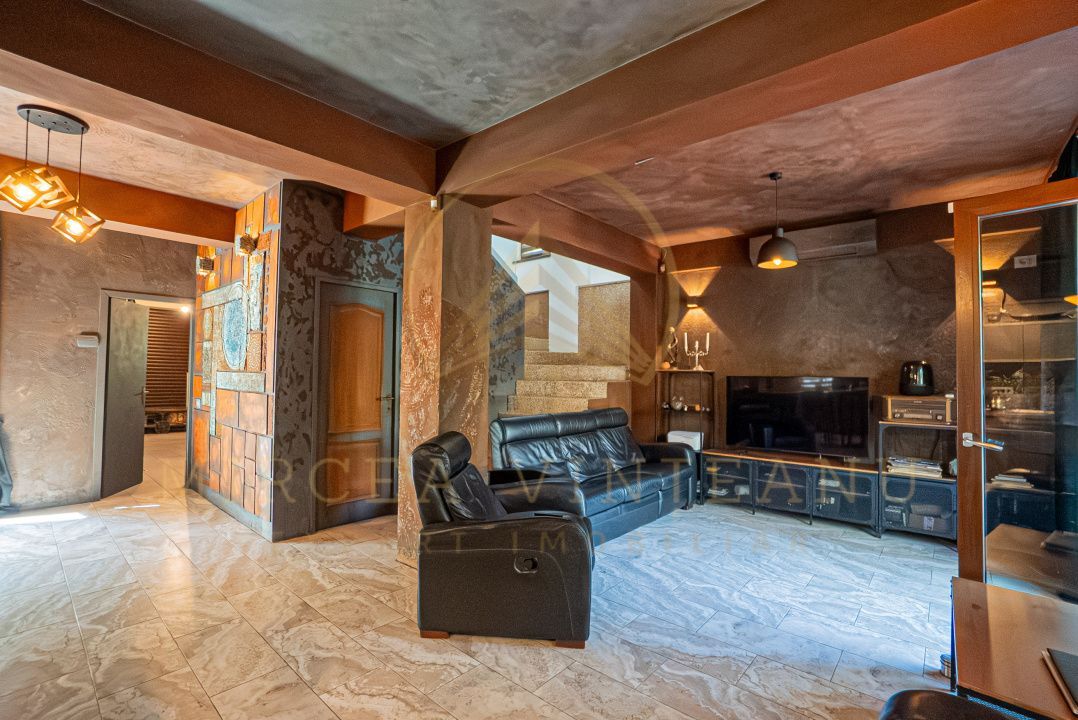 Casa P+1E de vanzare in Mamaia - Tabara Navodari - Poză 2