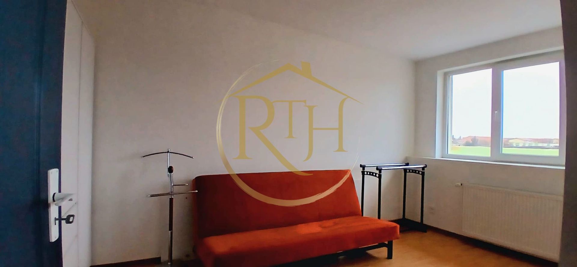 Oferim spre inchiriere un ap cu 3 camere nou in Girocului la mansarda! - Poză 12