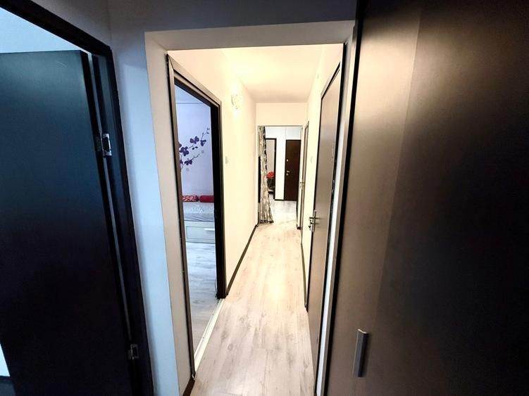 Apartamente cu 3 camere de închiriat , Militari-Uverturii - Poză 10