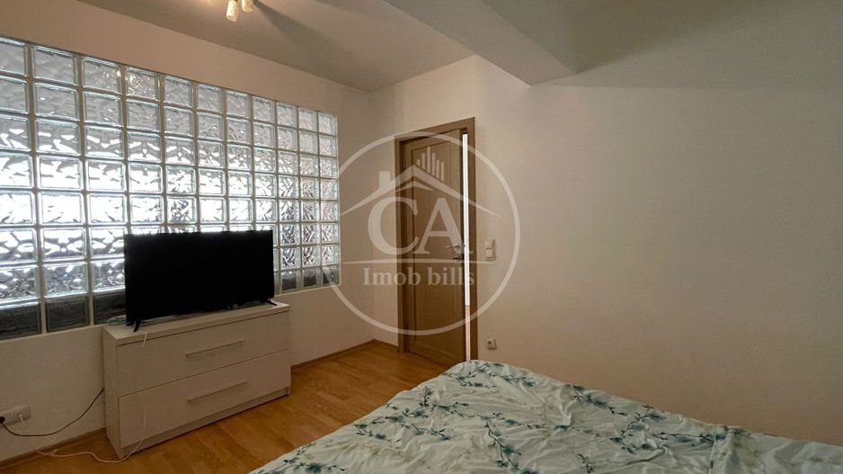 Apartament cu 3 camere de vanzare în Zona Nufărul, Oradea - Poză 3