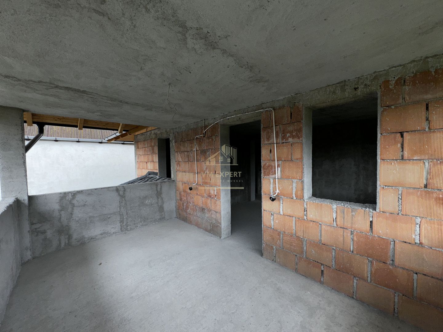 VILA 5 CAMERE, ZONA ULTRA CENTRALA, CAMPULUNG MUSCEL, TEREN 500 MP - Poză 25