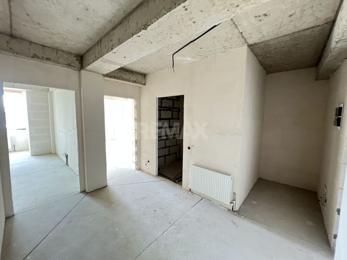 Apartament cu 1 odaie+living în Ialoveni - Poză 5