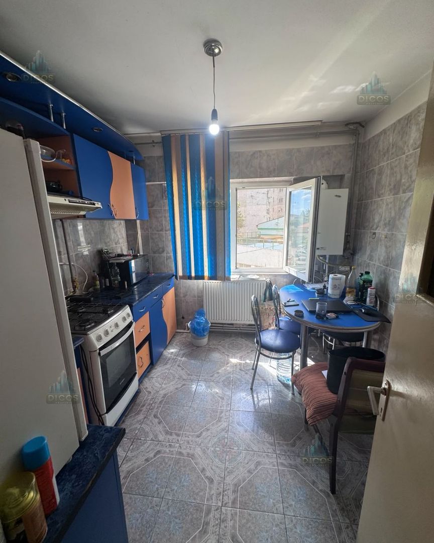 Apartament 3 camere de vânzare – Zona Centrală - Poză 12