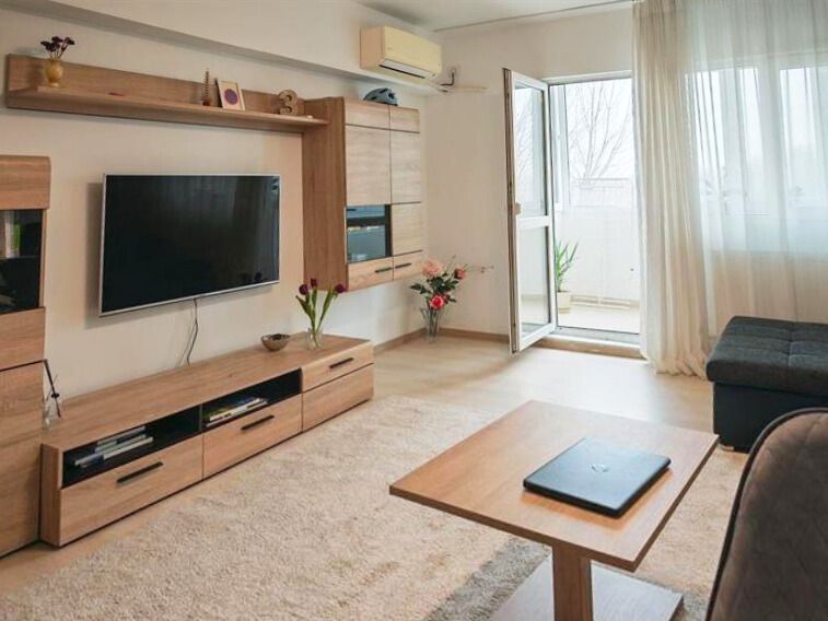 Apartament 3 camere spațios Băneasa aproape de Parcul Herăstrău - Poză 2