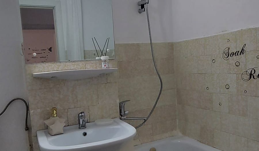 Parcul Trandafirilor, garsoniera in bloc de apartamente - Poză 10