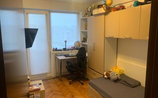 Apartament cu 3 camere în zona, mobilat si utilat -  Piata Centrala - Poză 13