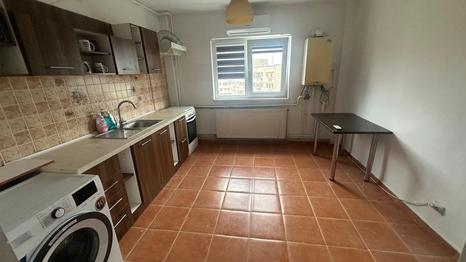 APARTAMENT 2 CAMERE DECOMANDAT + CENTRALA TERMICA BLOC 1983 LUJERULUI - Poză 1