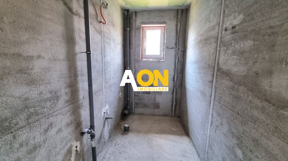 De vanzare casa semifinisata 3 camere, 608mp teren, Recea - Poză 5