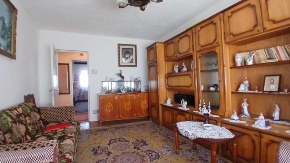 Decomandat! Vânzare apartament cu 3 in Targoviste- m11! - Poză 9