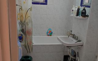Apartament cu 4 camere/ Decomandat/  74 mp/ Dancu - Poză 8