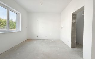 Duplex superb cu 5 camere despartit prin garaj | Dumbravita - Poză 2