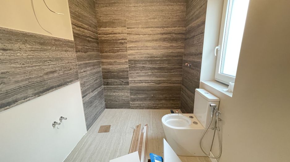 Proprietate premium,finisaje moderne,zona linistita-Ronat - Poză 11