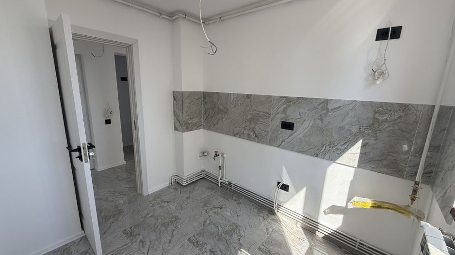 Apartament 3 camere renovat ca la carte zona OMV Campina - Poză 9