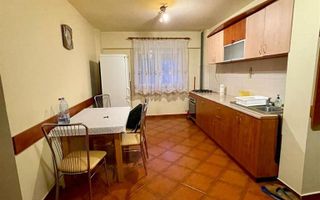 3 camere dec etaj 1 2 bai C Aradului la 10.min de MALL - Poză 1