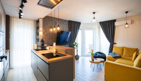 Apartment 3 camere, lux , zona Universității