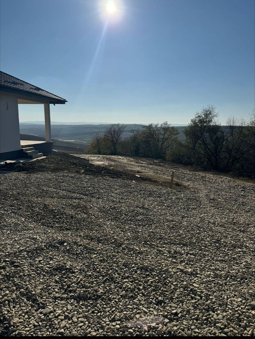 Vând casă Rediu langa padure - Poză 6