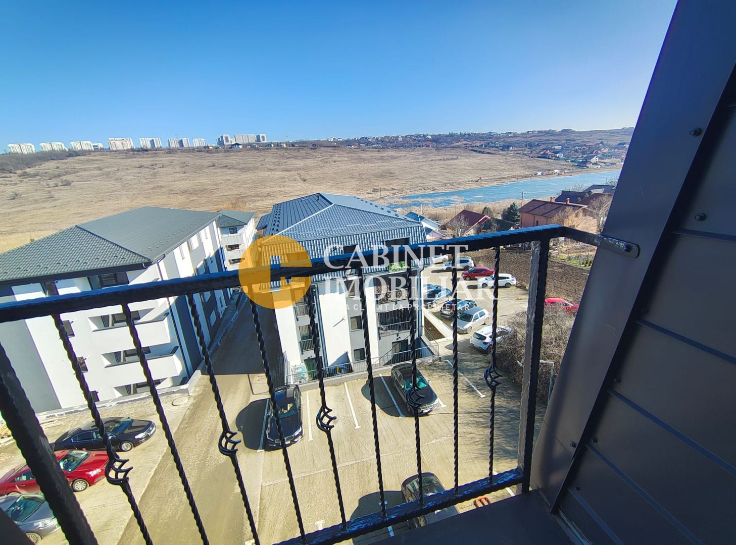 2 CAMERE DECOMANDAT--MOBILAT SI UTILAT--LAC REDIU - Poză 6