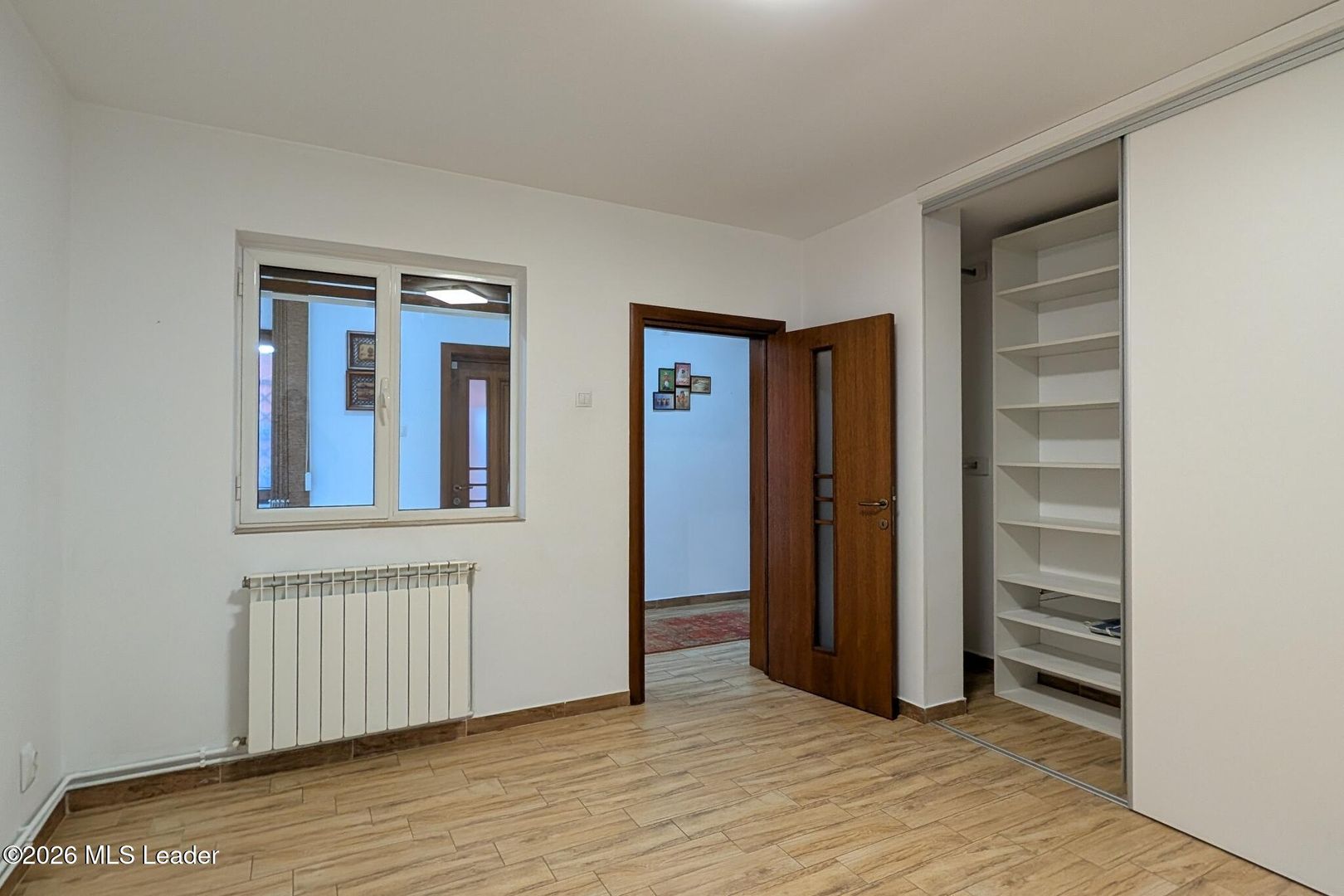 Parc Bazilescu - Str. Nuvelei 95, Casa P+M, 173 mp utili, teren 288 mp - Poză 9