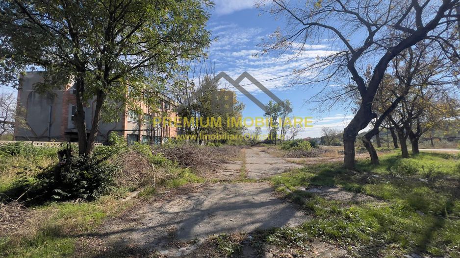 Teren plus Cladire in Onesti - Poză 3