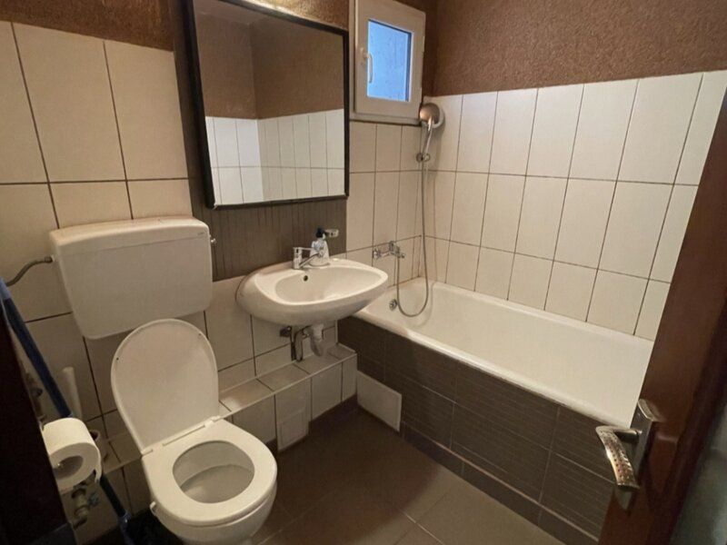 APARTAMENT ULTRAMODERN DECOMANDAT BLOC REABILITAT 70MP METROU GORJULUI - Poză 7