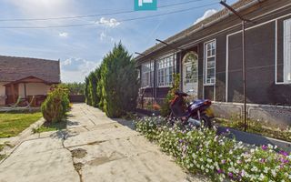 Casă cu 2 camere nou renovată cu anexă în Nădab - Poză 10