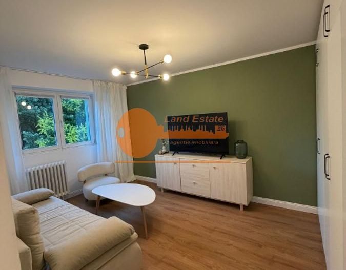 2 Camere Decomandat | Piața Victoriei | Renovat Integral - Poză 1