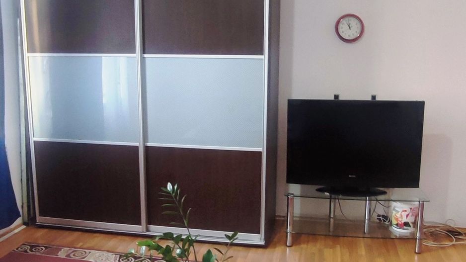 Apartament cu 3 camere in Craiter - Poză 8