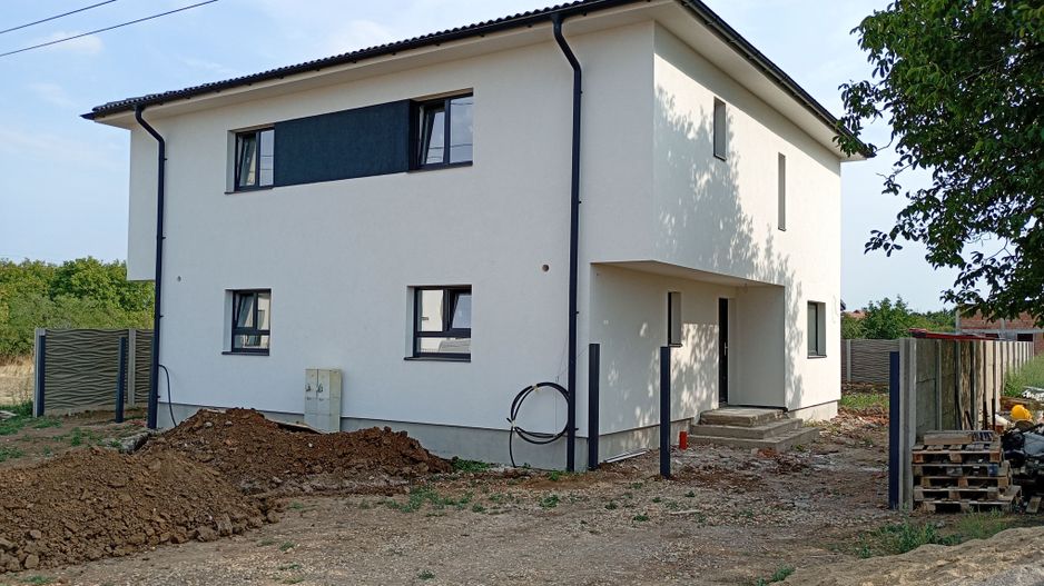 Sanandrei, Duplex pe Etaj, Drum Asflatat, Bucatarie Separata - Poză 2