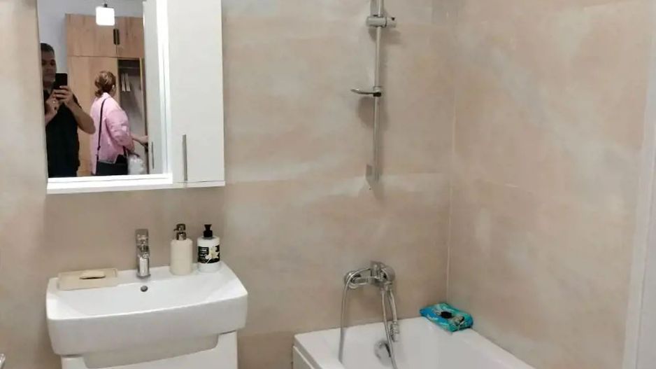 Studio - Central Address - Poză 2