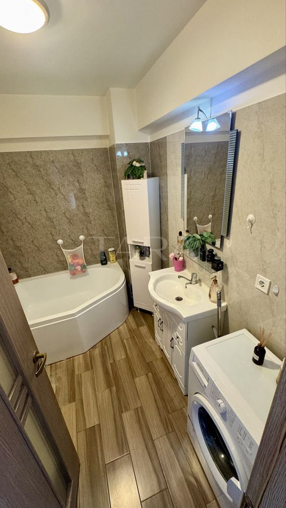 Apartament cu 3 camere decomandate, Baciu, zona Petrom - Poză 6