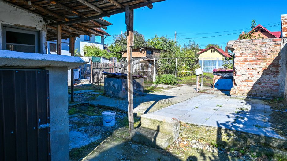 Casa la gri de vanzare | Zona Centrala - Bucov | Comision 0% - Poză 16