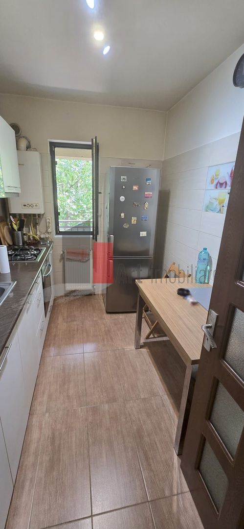 Vânzare apartament decomandat 3 camere cu 2 băi și centrală Metalurgiei - Monaco - Poză 9