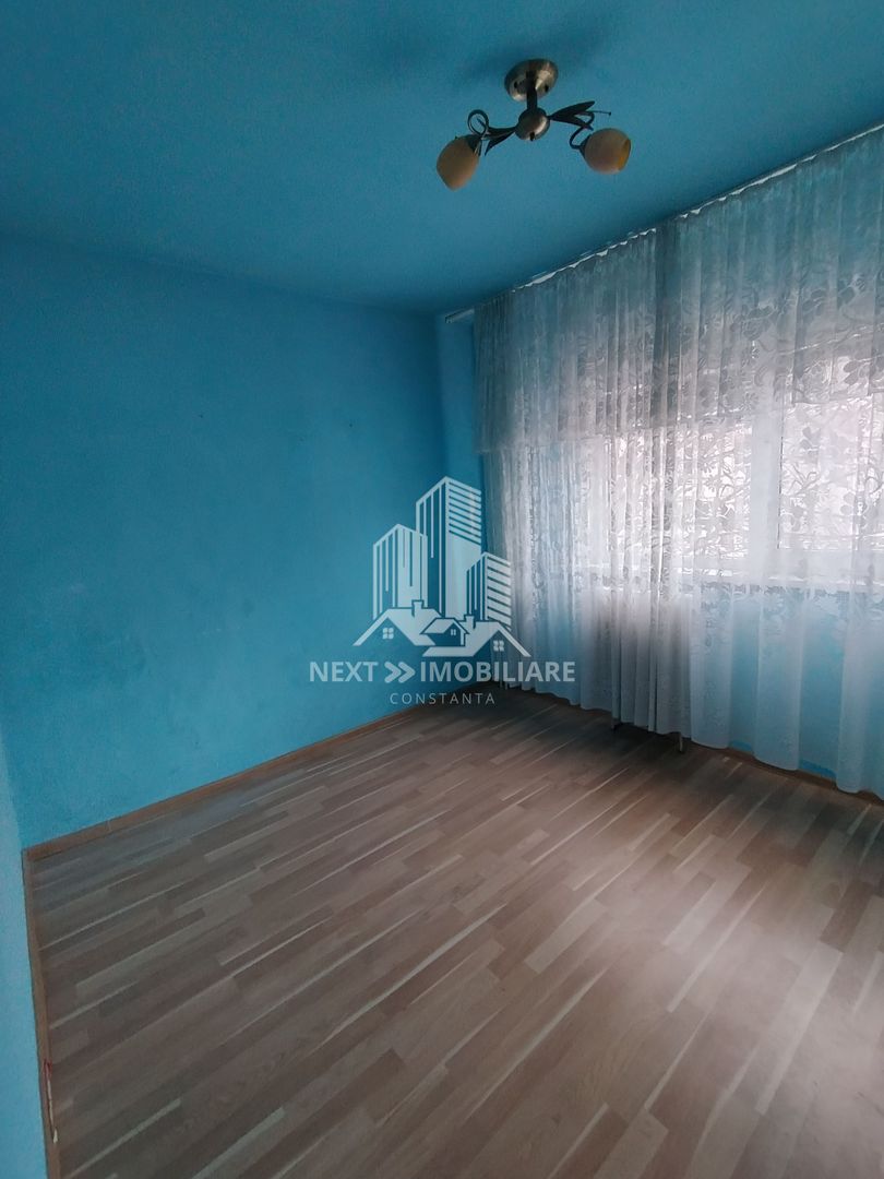 Apartament 4 camere Str. Eliberarii, zona Brick et3 - Poză 1