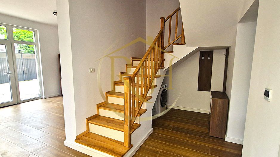 SAD de închiriat într-un triplex modern ideal pentru locuință si activități - Poză 11