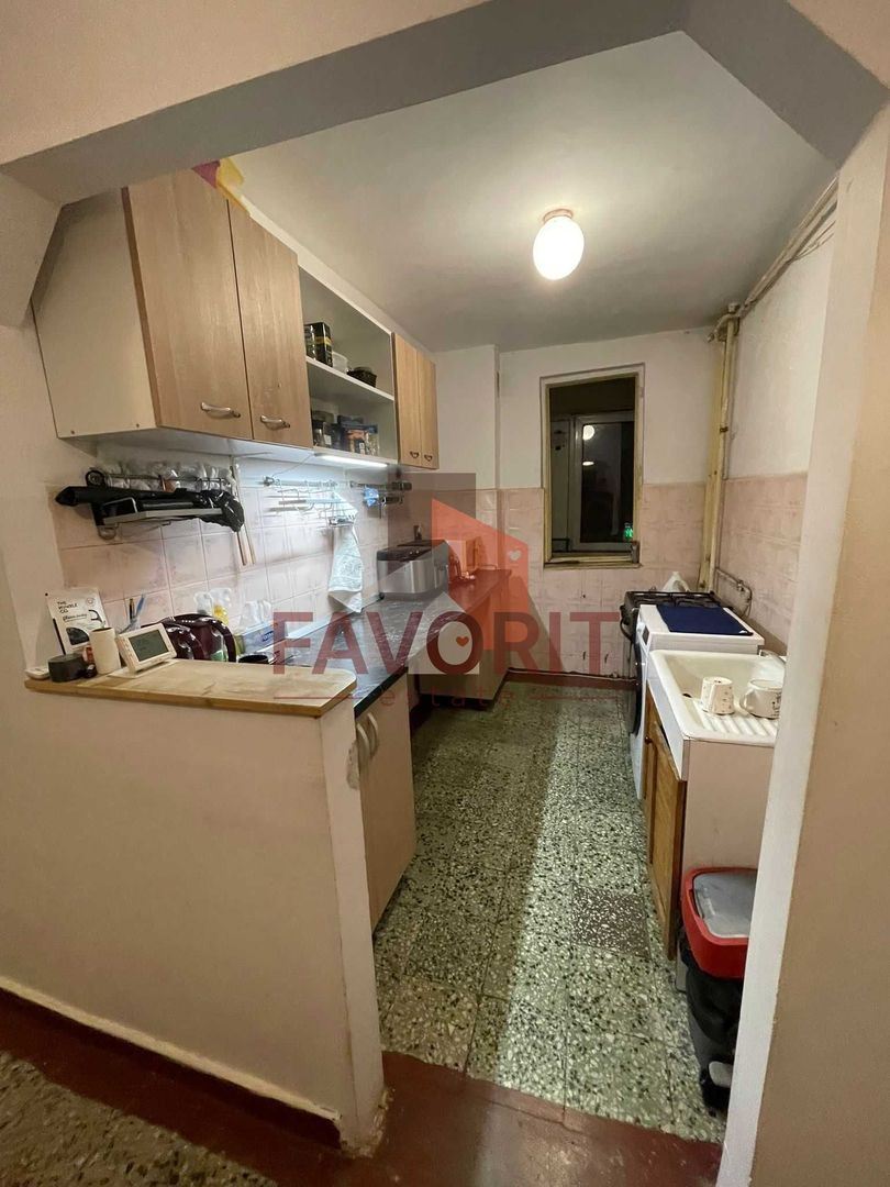 Apartament 3 camere decomandat | Zona Sagului - Poză 8