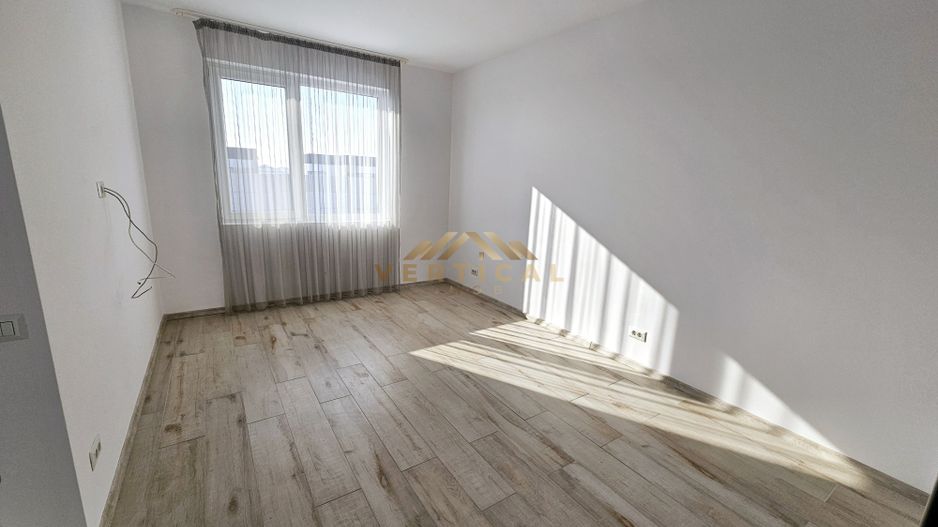 Casa de închiriat cu pompa de caldura si panouri - comuna Berceni - Poză 14