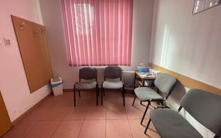 Casa de vanzare cu teren 572 mp si front generos 21 ml - Poză 10