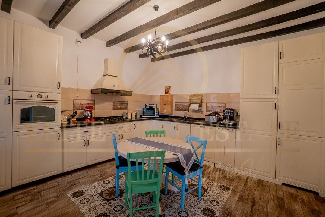 Cumpana - Casa Ideală pentru două familii. - Poză 5