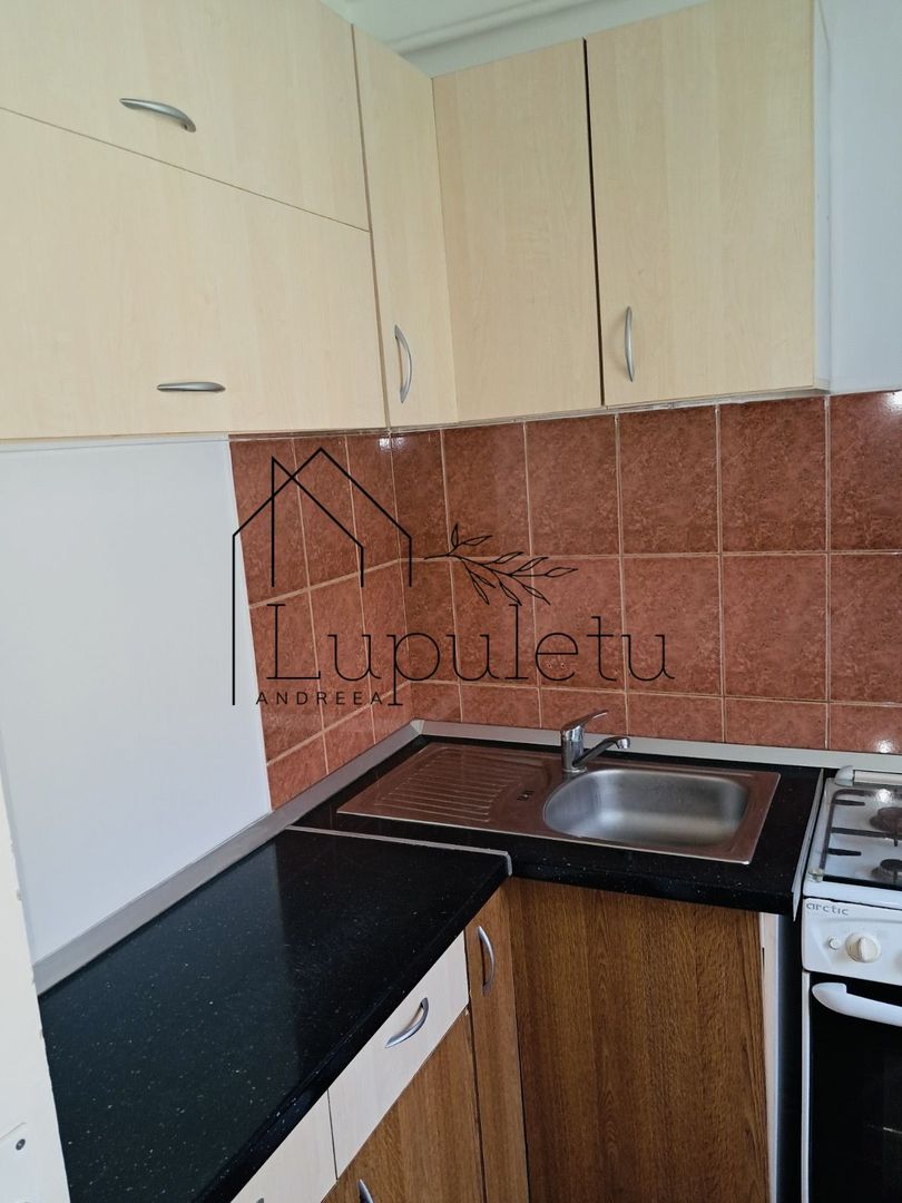 Garsoniera de Inchiriat | Zona OMV Vasile Milea | Balcon | Renovată - Poză 6