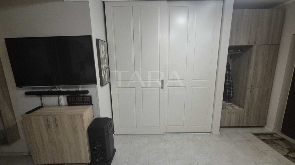 Apartament 2 camere, finisat si mobilat, loc de parcare. - Poză 3